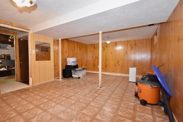 Interior, Wooden Walls