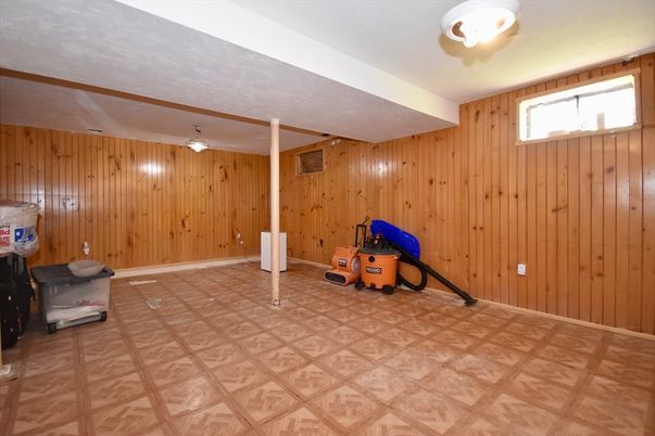 Interior, Wooden Walls