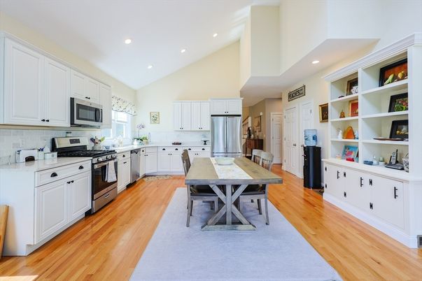 Dining room, Interior, Kitchen, Recessed Lighting, Stainless Steel Appliances, Wood Texture Flooring