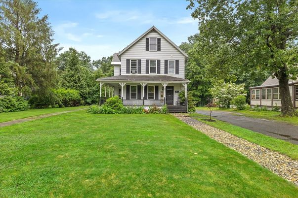 Backyard, Exterior, Facade, Farmhouse