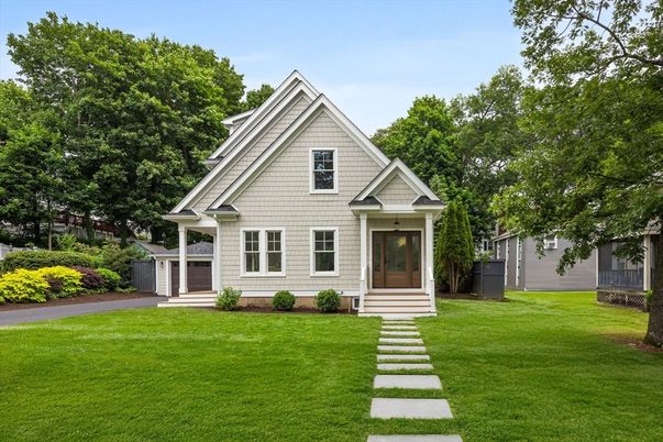 Backyard, Exterior, Facade, Farmhouse