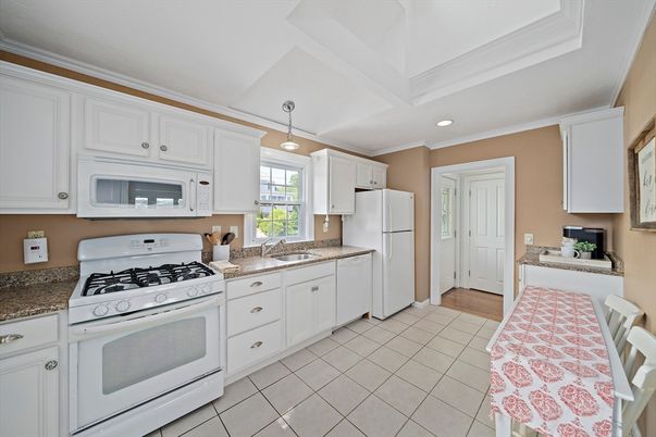 Interior, Kitchen, Pendant Lights, Recessed Lighting