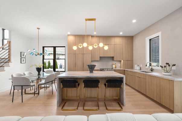 Dining room, Interior, Kitchen, Pendant Lights, Recessed Lighting, Wood Texture Flooring