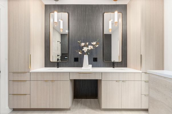 Bathroom, Dual Sink Vanities, Interior, Pendant Lights