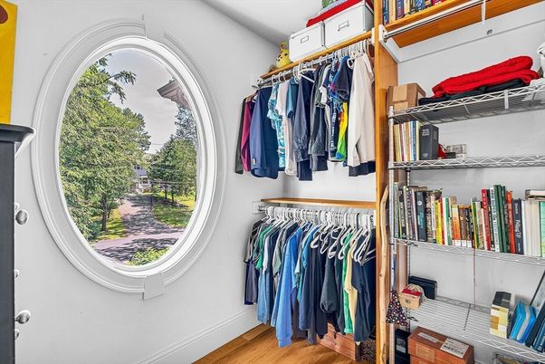 Interior, Walk-in Closets, Wood Texture Flooring
