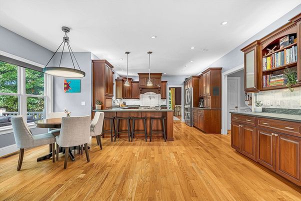 Dining room, Interior, Kitchen, Pendant Lights, Recessed Lighting, Wood Texture Flooring