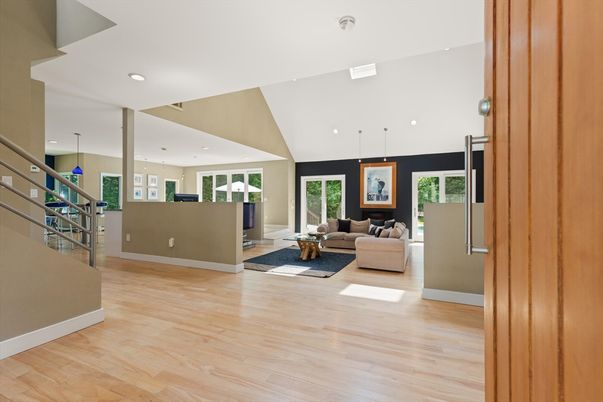 Interior, Living room, Pendant Lights, Recessed Lighting, Wood Texture Flooring