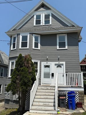 Exterior, Facade, Queen Anne Victorian