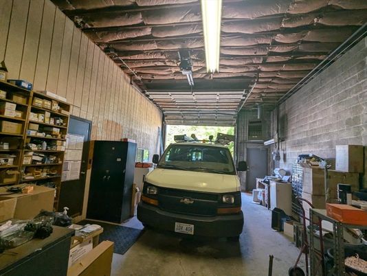 Garage, Interior