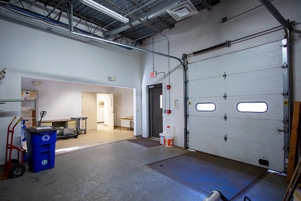 Garage, Interior