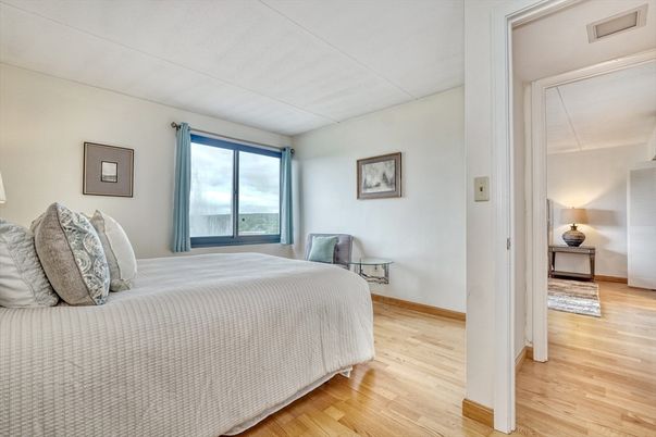 Bedroom, Interior, Water, Wood Texture Flooring