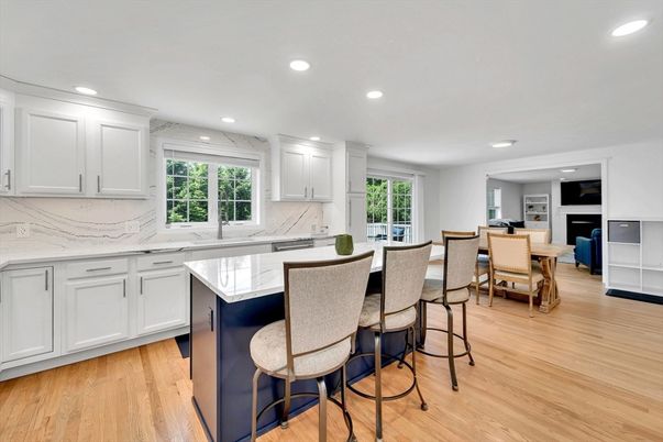 Dining room, Interior, Kitchen, Marble Walls, Recessed Lighting, Wood Texture Flooring