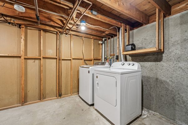 Interior, Washer, Wooden Beams, Wooden Ceilings