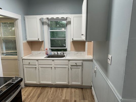 Interior, Kitchen, Wood Texture Flooring