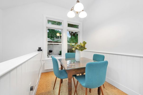 Dining room, Interior