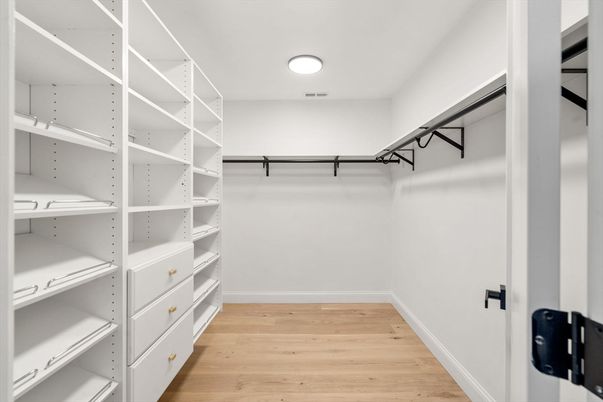 Interior, Walk-in Closets, Wood Texture Flooring