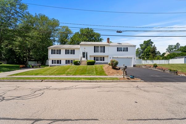 Attached, Exterior, Facade, Raised Ranch