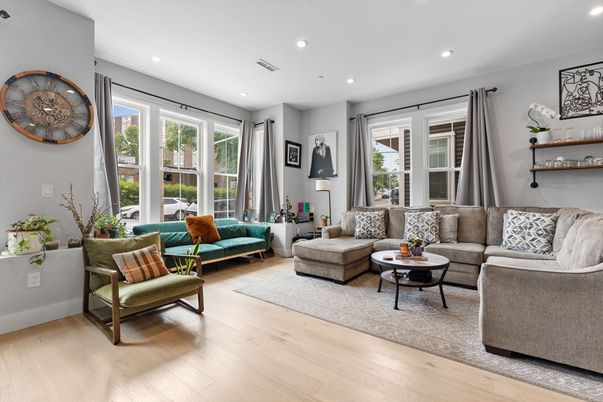 Interior, Living room, Recessed Lighting, Wood Texture Flooring