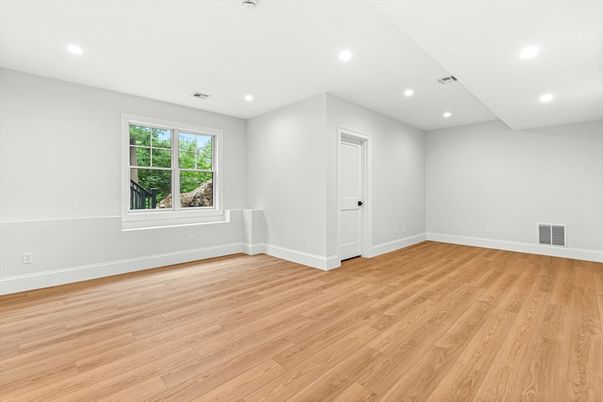 Empty room, Interior, Recessed Lighting, Wood Texture Flooring