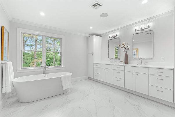Bathroom, Dual Sink Vanities, Free Standing Baths, Interior, Marble, Recessed Lighting