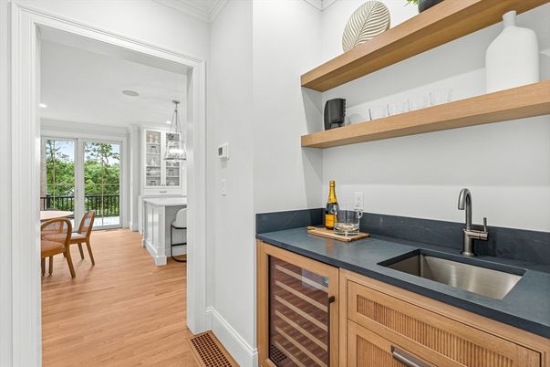 Interior, Pendant Lights, Recessed Lighting, Wood Texture Flooring