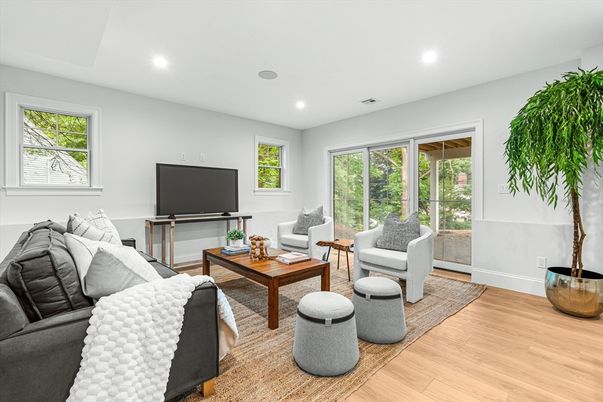 Interior, Living room, Recessed Lighting, Wood Texture Flooring