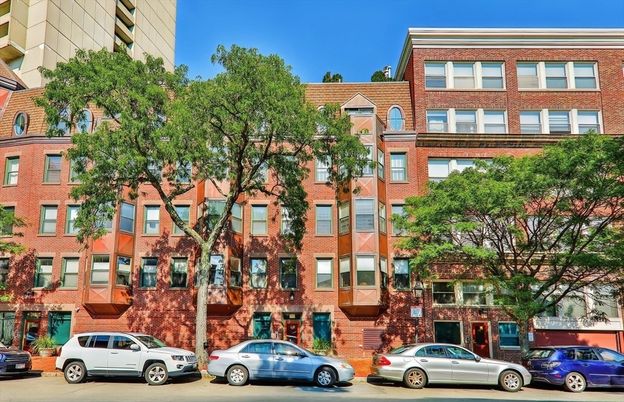 Exterior, Facade, Brick Facade, Rowhouse