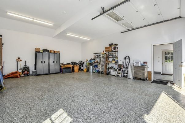Garage, Interior