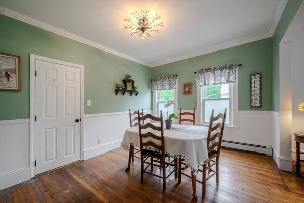 Dining room, Interior, Wood Texture Flooring