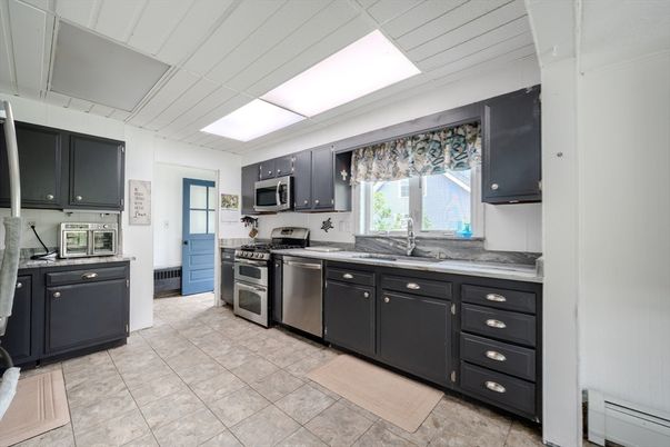 Interior, Kitchen, Stainless Steel Appliances