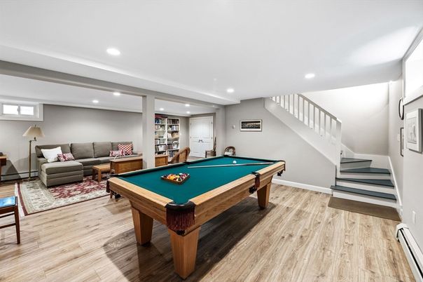 Billiard Table, Game Room, Interior, Living room, Recessed Lighting, Wood Texture Flooring