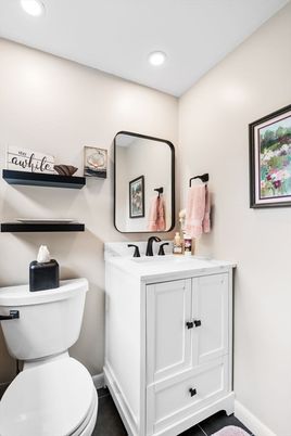 Bathroom, Interior, Recessed Lighting
