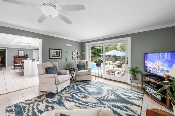 Dining room, Interior, Kitchen, Living room