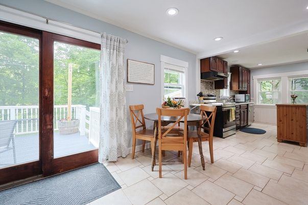 Dining room, Interior, Kitchen, Recessed Lighting, Stainless Steel Appliances