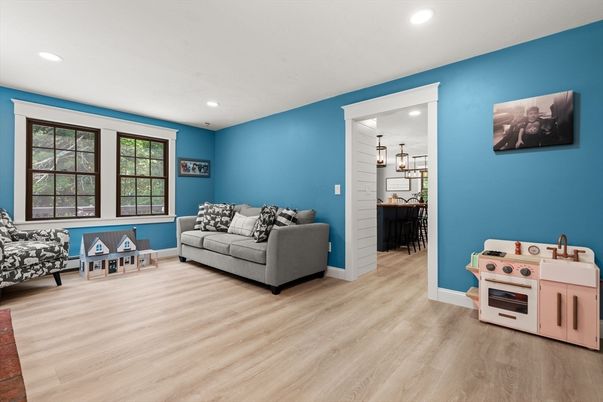 Dining room, Interior, Living room, Pendant Lights, Recessed Lighting, Wood Texture Flooring