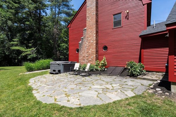 Backyard, Exterior, Hot Tub