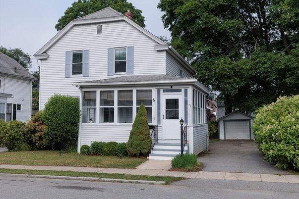 Detached Garage, Exterior, Facade, Queen Anne Victorian