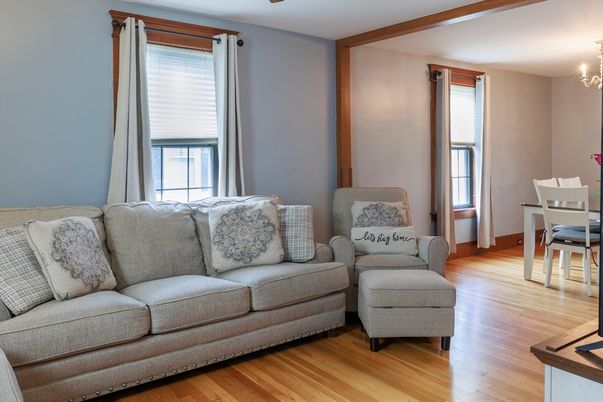 Chandelier, Interior, Living room, Wood Texture Flooring