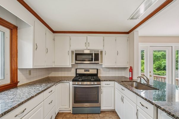 Interior, Kitchen, Stainless Steel Appliances