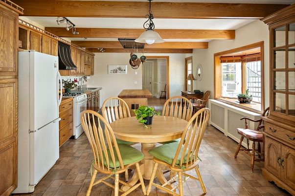 Dining room, Interior, Kitchen, Pendant Lights, Wooden Beams