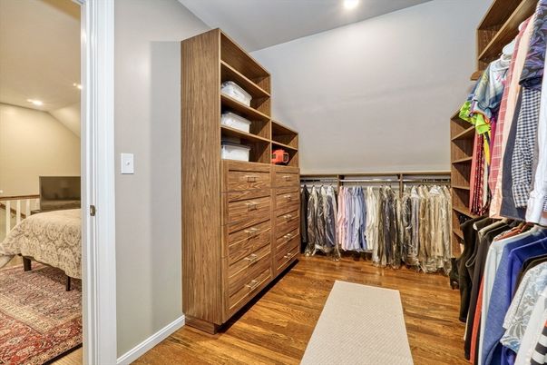 Bedroom, Interior, Recessed Lighting, Walk-in Closets, Wood Texture Flooring