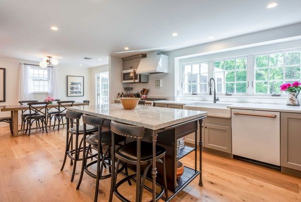 Dining room, Interior, Kitchen, Recessed Lighting, Wood Texture Flooring