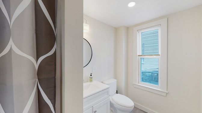 Bathroom, Interior, Recessed Lighting