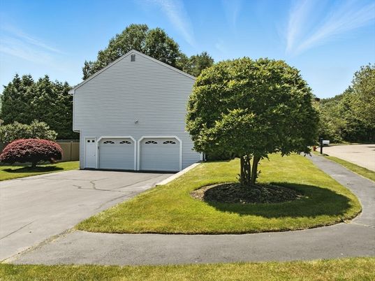 Detached Garage, Exterior