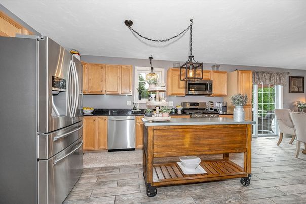 Interior, Kitchen, Pendant Lights, Stainless Steel Appliances
