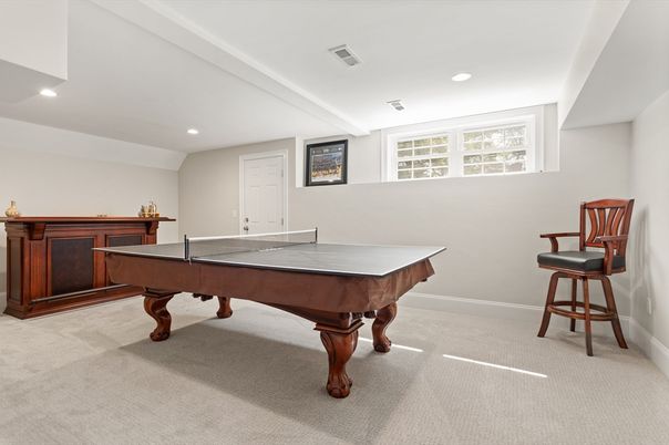 Game Room, Interior, Recessed Lighting