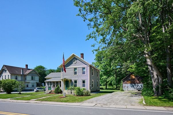Exterior, Facade, Queen Anne Victorian