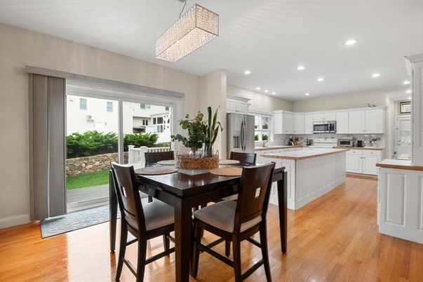 Chandelier, Dining room, Interior, Kitchen, Recessed Lighting, Wood Texture Flooring