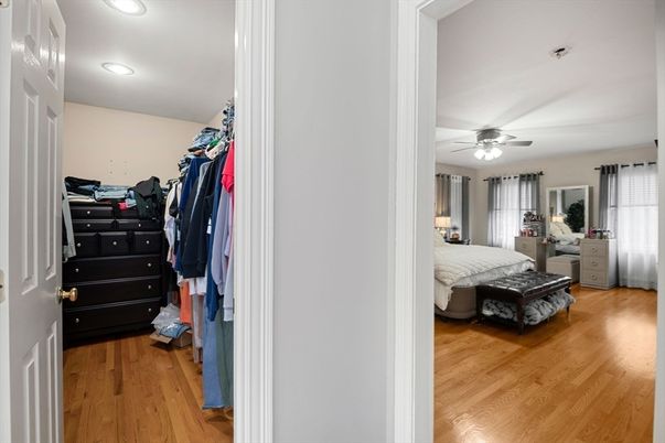 Bedroom, Interior, Recessed Lighting, Walk-in Closets, Wood Texture Flooring