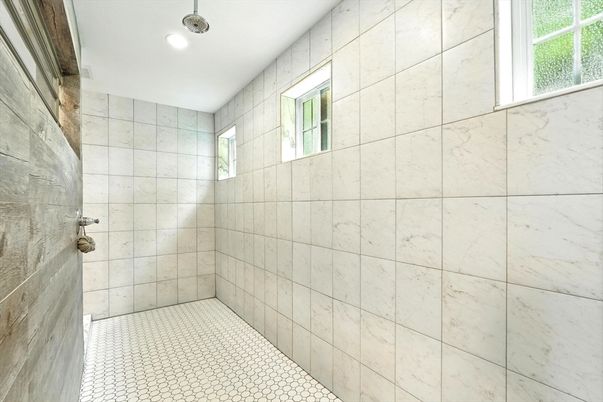 Bathroom, Empty room, Interior, Recessed Lighting